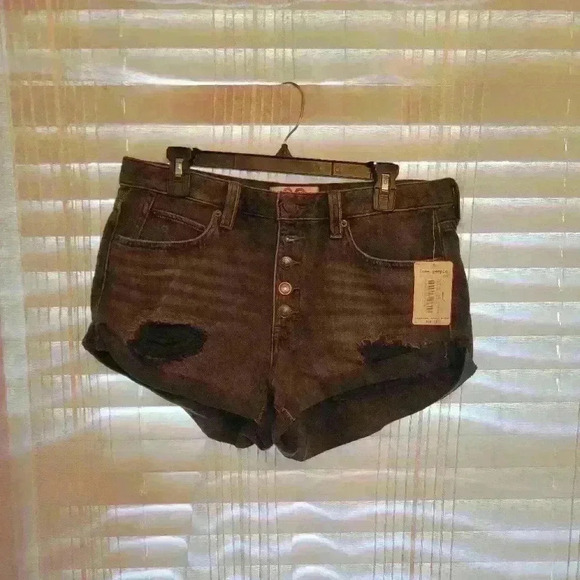 Free People Pants - NWT Women's Free People black denim shorts, sz 6/8 (29), $20